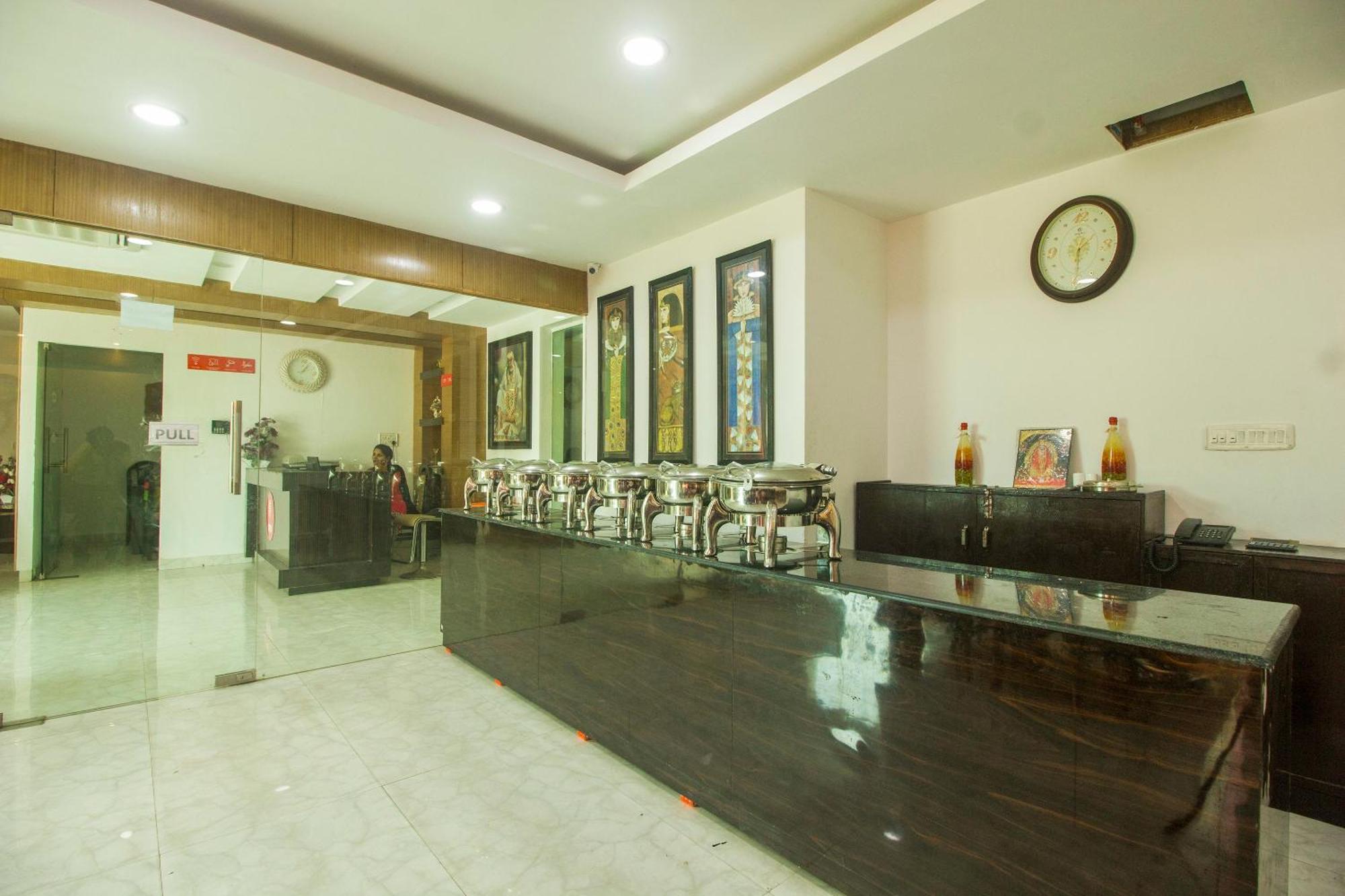 Collection O Govinda Sai Otel Shirdi Dış mekan fotoğraf